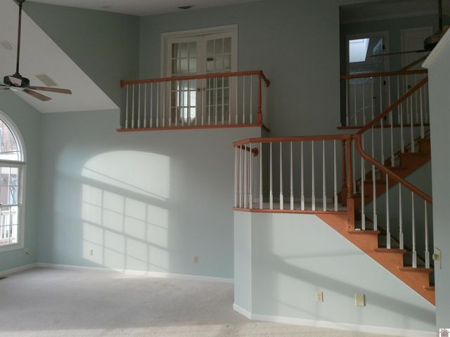 1105 Lakeview Dr, Paducah, KY 42003