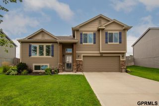 13809 S 42 Avenue, Bellevue, NE 68123