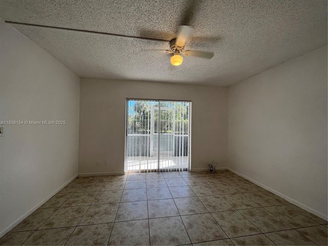 4354 NW 9th Ave 12-1C, Deerfield Beach, FL 33064