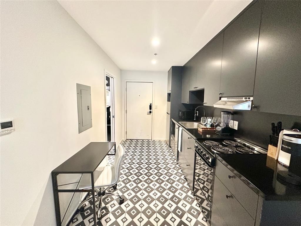 201 Academy DR 203, Austin, TX 78704