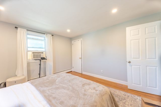 37 Maple Ave, Woburn, MA 01801