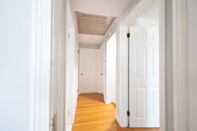 37 Maple Ave, Woburn, MA 01801