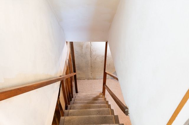 37 Maple Ave, Woburn, MA 01801