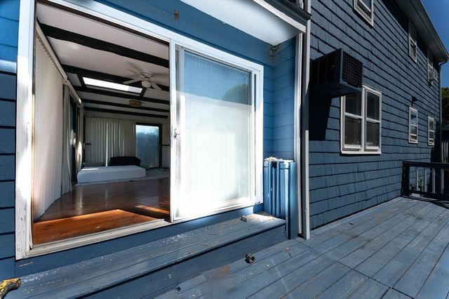 37 Maple Ave, Woburn, MA 01801