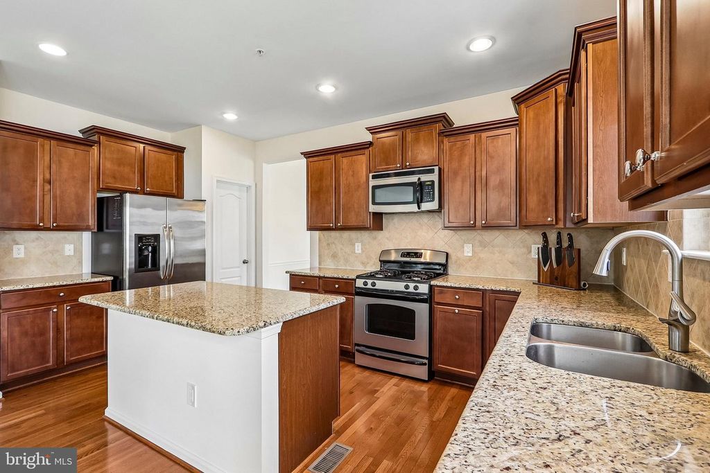 Image 22 of property listing at 2741 EUSTON CT, Bryans Road, MD 20616