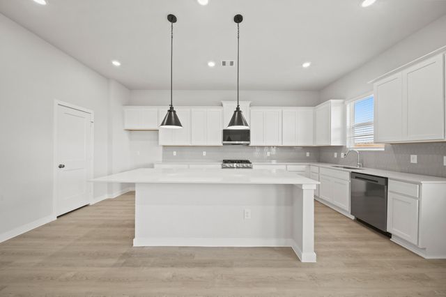 2072 Blue Mar Drive, Brookshire, TX 77423