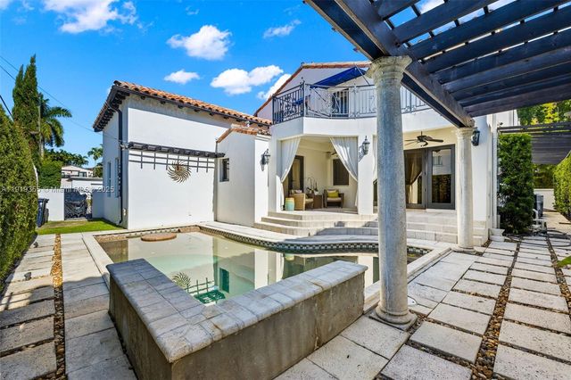 5860 Pine Tree Dr, Miami Beach, FL 33140