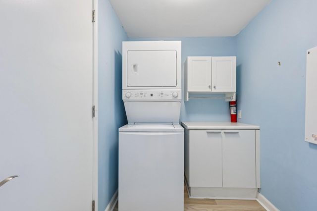 2650 Lake Shore Drive 1202, Riviera Beach, FL 33404