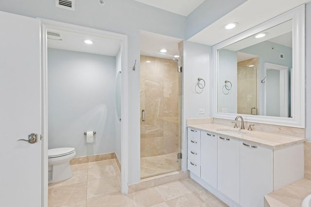 2650 Lake Shore Drive 1202, Riviera Beach, FL 33404