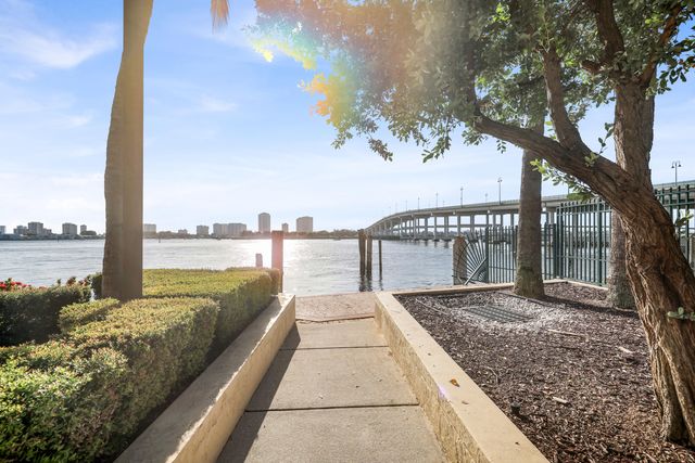 2650 Lake Shore Drive 1202, Riviera Beach, FL 33404