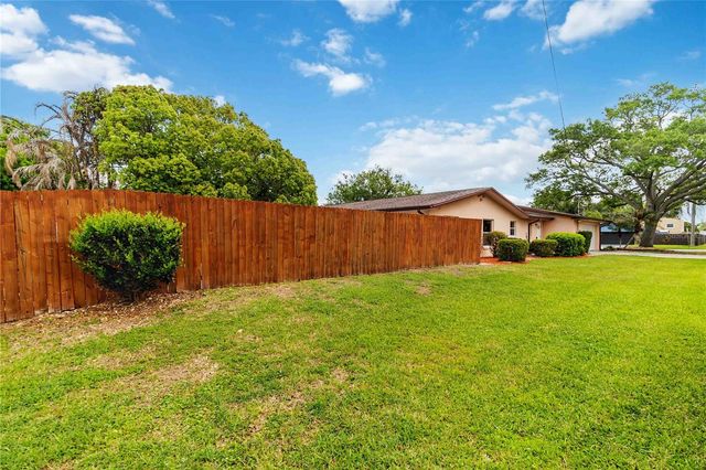 222 MARYLAND AVENUE, St Cloud, FL 34769