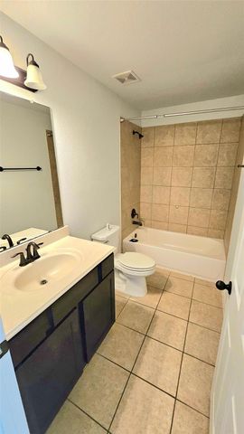 9110 Saint Laurent Lane, Houston, TX 77044