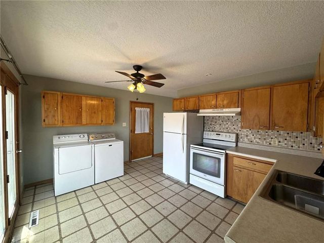 1409 College Drive, Maryville, MO 64468