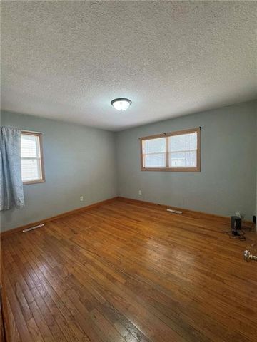 1409 College Drive, Maryville, MO 64468