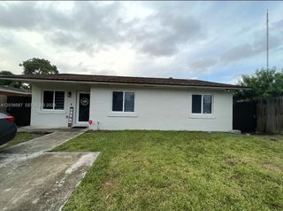 5637 SW 36th Ct, West Park, FL 33023