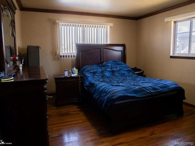 3650 Veronica Drive, Sterling Heights, MI 48310