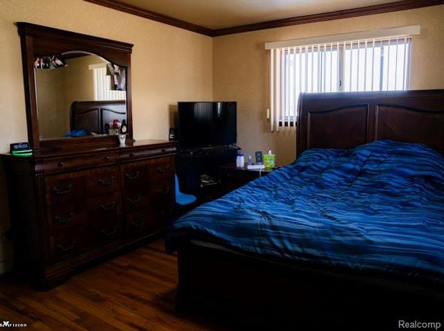 3650 Veronica Drive, Sterling Heights, MI 48310