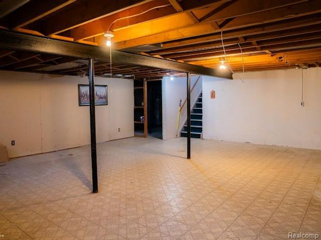 3650 Veronica Drive, Sterling Heights, MI 48310