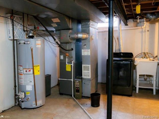 3650 Veronica Drive, Sterling Heights, MI 48310