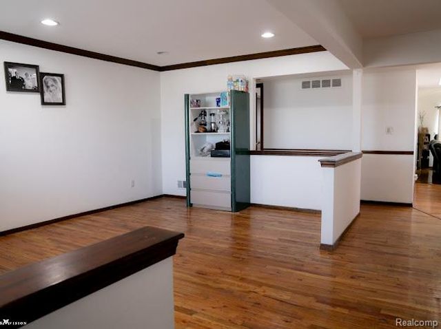 3650 Veronica Drive, Sterling Heights, MI 48310