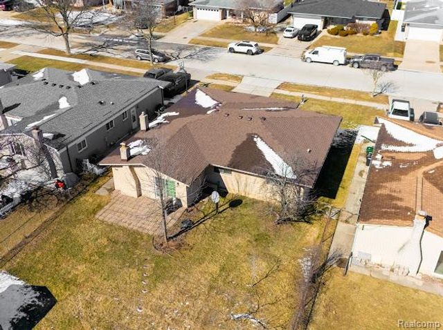 3650 Veronica Drive, Sterling Heights, MI 48310