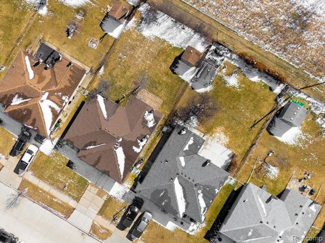 3650 Veronica Drive, Sterling Heights, MI 48310