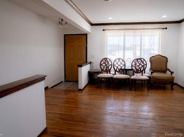 3650 Veronica Drive, Sterling Heights, MI 48310