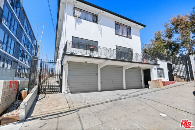 151 S Mountainview Avenue, Los Angeles, CA 90057