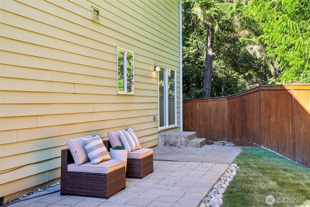 18831 18th Place W, Lynnwood, WA 98036