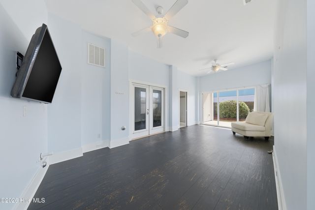 1607 Pinfish Lane, Carolina Beach, NC 28428