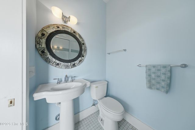 1607 Pinfish Lane, Carolina Beach, NC 28428