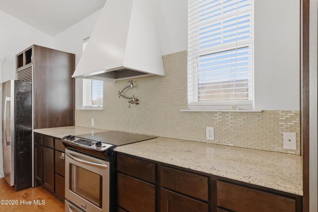 1607 Pinfish Lane, Carolina Beach, NC 28428