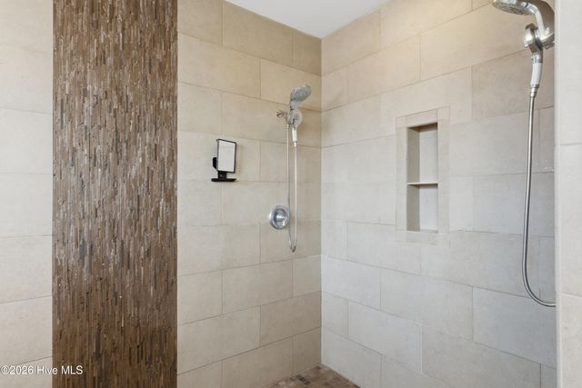 1607 Pinfish Lane, Carolina Beach, NC 28428