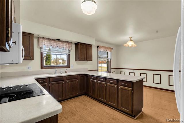 19010 Lacrosse Avenue, Lathrup Village, MI 48076