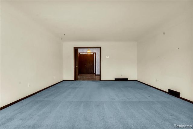 19010 Lacrosse Avenue, Lathrup Village, MI 48076