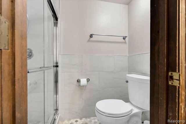 19010 Lacrosse Avenue, Lathrup Village, MI 48076