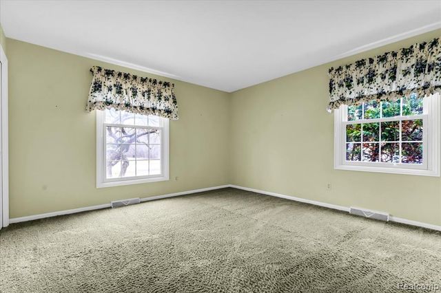 19010 Lacrosse Avenue, Lathrup Village, MI 48076