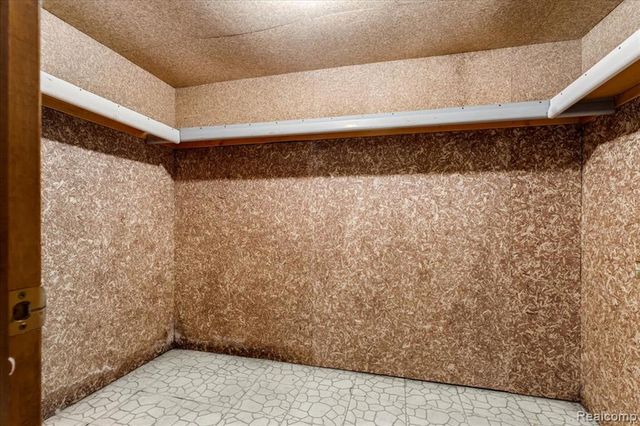 19010 Lacrosse Avenue, Lathrup Village, MI 48076