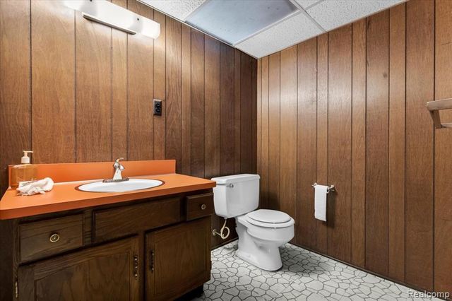 19010 Lacrosse Avenue, Lathrup Village, MI 48076