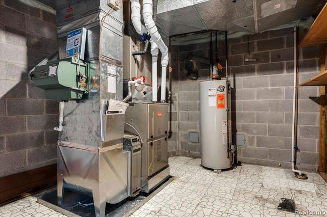 19010 Lacrosse Avenue, Lathrup Village, MI 48076