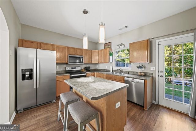 2064 Del Lago Circle NW 10, Kennesaw, GA 30152