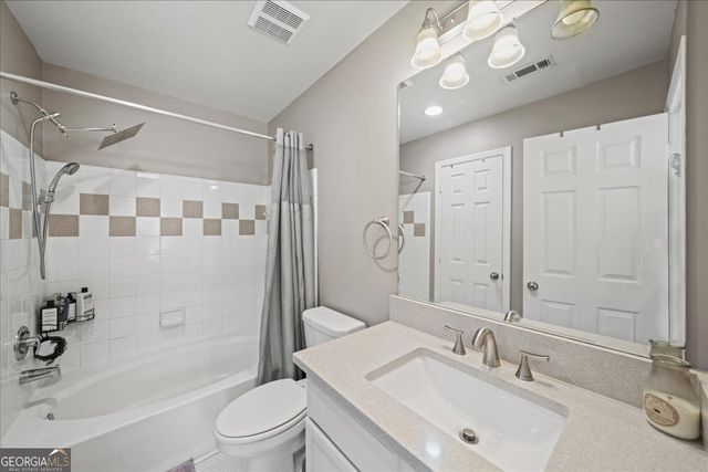 2064 Del Lago Circle NW 10, Kennesaw, GA 30152