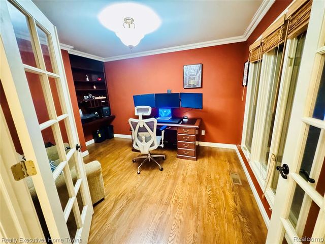 5997 Christina Drive, West Bloomfield, MI 48324