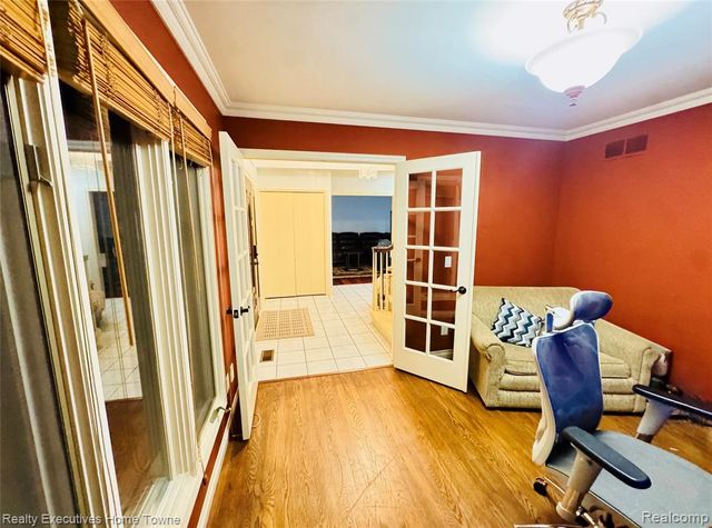 5997 Christina Drive, West Bloomfield, MI 48324