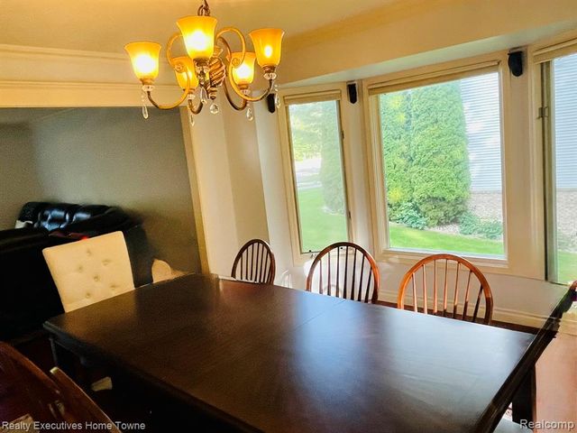 5997 Christina Drive, West Bloomfield, MI 48324