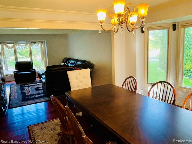 5997 Christina Drive, West Bloomfield, MI 48324