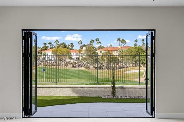 8600 Titleist Circle, Las Vegas, NV 89117