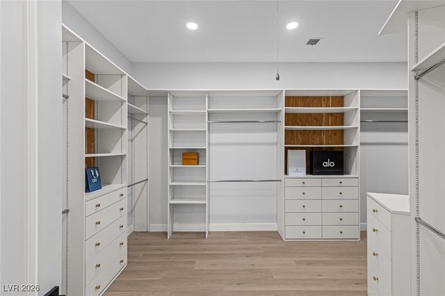 8600 Titleist Circle, Las Vegas, NV 89117