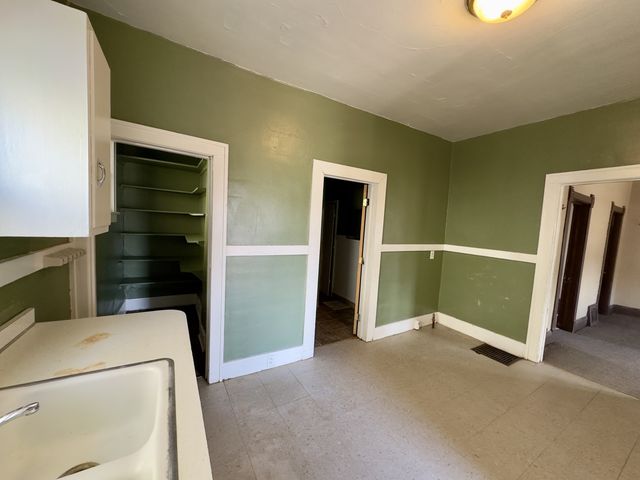 103 3rd Street, Lasalle, IL 61301