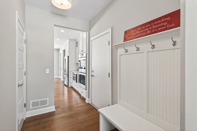 24111 Rice Lake Drive, Lakeville, MN 55044